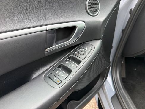 Used 2024 Hyundai Sonata SEL FWD image 11