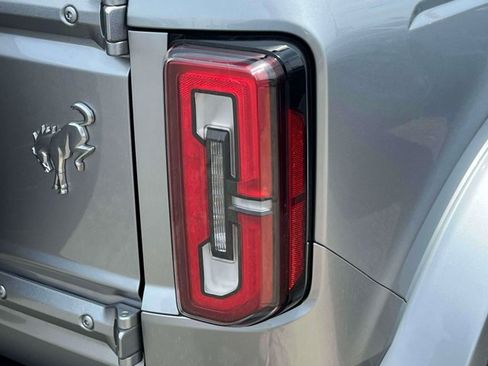 Used 2023 Ford Bronco Outer Banks AWD/4WD image 10