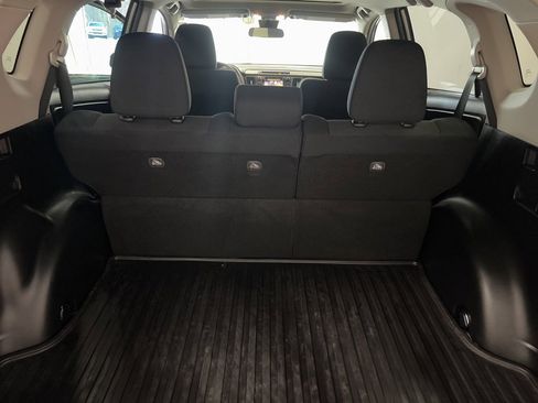 Used 2018 Toyota RAV4 XLE image 7