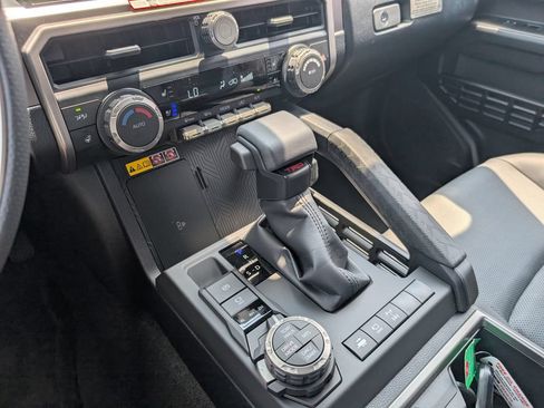 New 2026 Toyota 4Runner TRD Off-Road Premium w/ Tow Technology Package AWD/4WD image 18