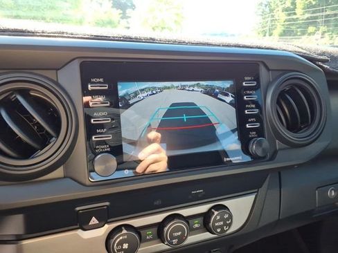 Used 2022 Toyota Tacoma SR RWD image 25