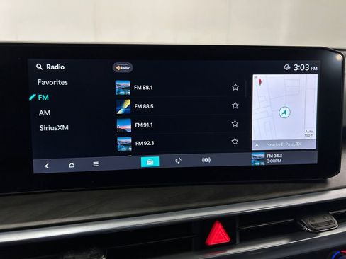 Used 2025 Kia Sorento SX image 11