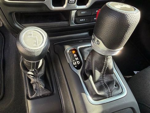 Certified 2024 Jeep Wrangler Sahara image 27