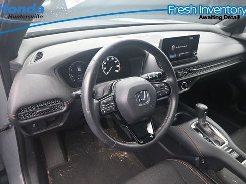 Used 2024 Honda HR-V Sport image 12