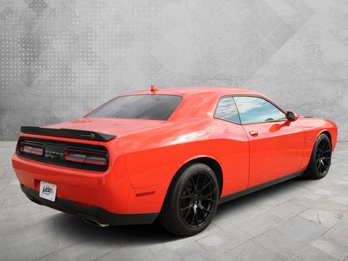 Used 2020 Dodge Challenger R/T Scat Pack RWD image 3