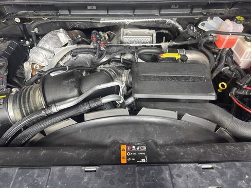 Used 2021 GMC Sierra 2500 AT4 w/ AT4 Premium Plus Package image 9