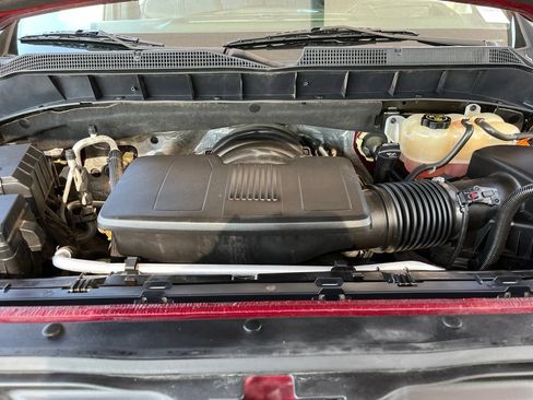 Used 2019 Chevrolet Silverado 1500 High Country w/ High Country Premium Package AWD/4WD image 14