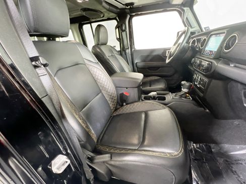 Used 2021 Jeep Wrangler Unlimited Sahara AWD/4WD image 27