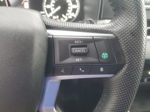 Used 2023 Mitsubishi Outlander SE AWD/4WD image 35
