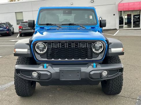 Used 2024 Jeep Wrangler Unlimited image 6