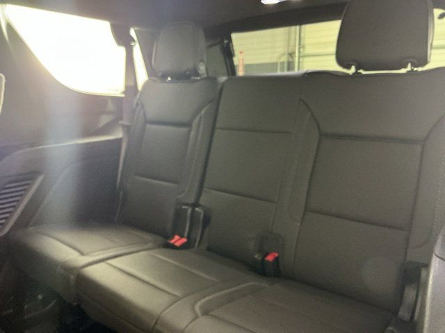 Used 2022 GMC Yukon Denali AWD/4WD image 28