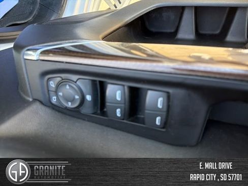 Used 2019 Chevrolet Silverado 1500 LT Trail Boss w/ Convenience Package image 29