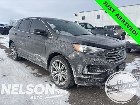 Used 2020 Ford Edge Titanium image 1