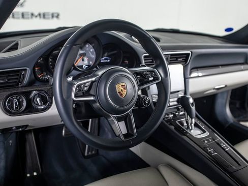 Used 2017 Porsche 911 Carrera S image 22