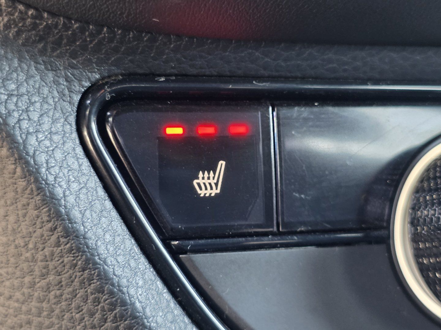 Certified 2024 Honda HR-V Sport image 4