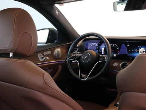 Used 2022 Mercedes-Benz E 350 4MATIC Sedan image 43