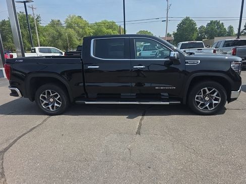 Used 2024 GMC Sierra 1500 SLT w/ SLT Premium Plus Package AWD/4WD image 5