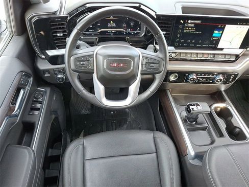 Used 2023 GMC Sierra 1500 SLT w/ SLT Convenience Package image 13