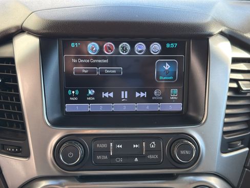 Used 2017 Chevrolet Suburban Premier image 10