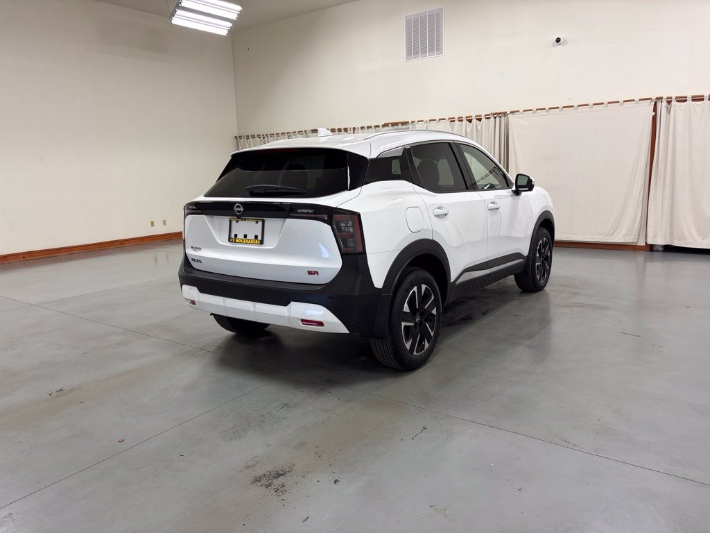 Used 2025 Nissan Kicks SR FWD image 8