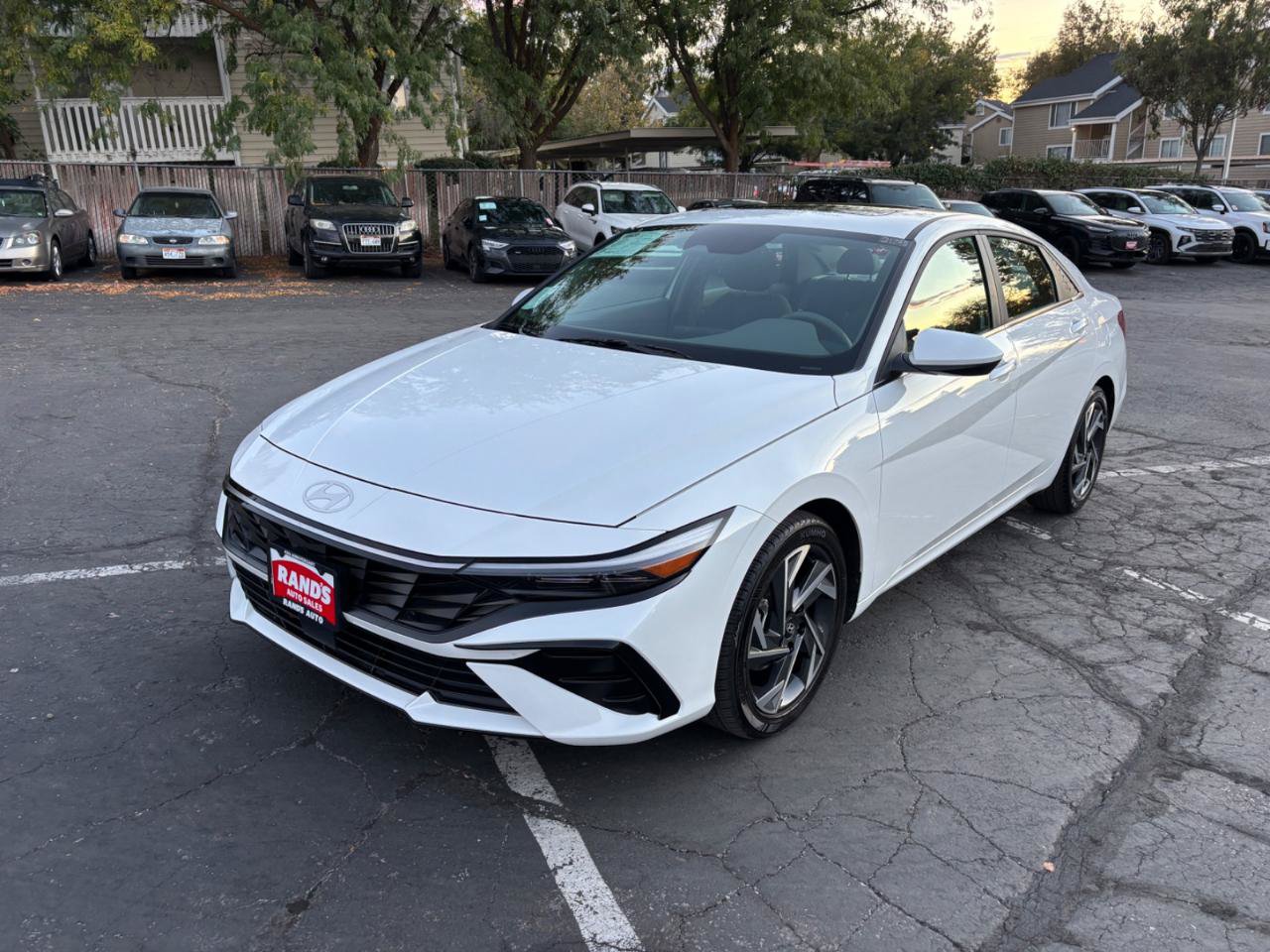 Used 2024 Hyundai Elantra SEL w/ Convenience Package FWD image 14