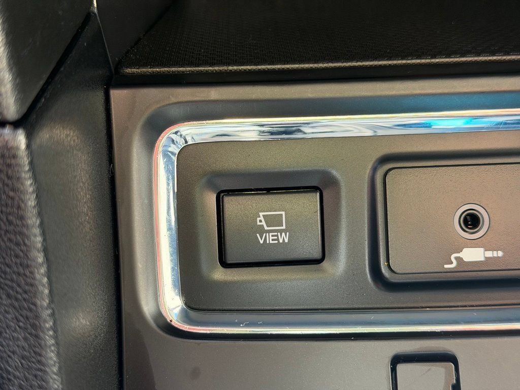 Used 2026 Subaru Ascent Limited AWD/4WD image 18