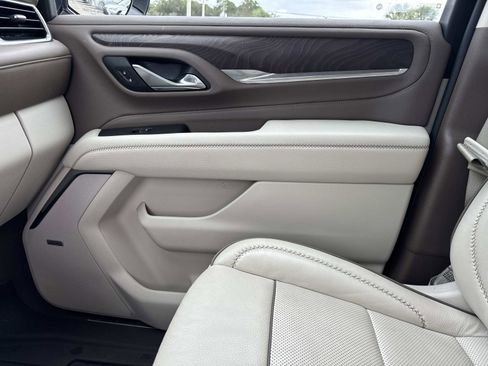 Used 2023 GMC Yukon Denali image 25