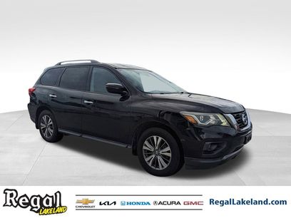Used 2017 Nissan Pathfinder SV