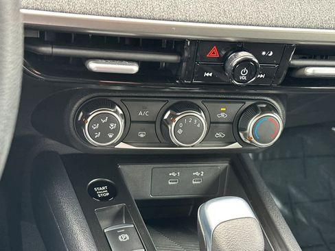 New 2026 Nissan Kicks S image 20