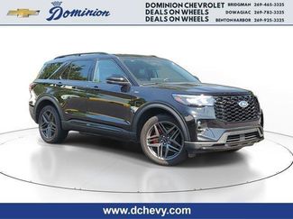 Used 2025 Ford Explorer ST-Line w/ ST-Line Street Pack AWD/4WD video 1