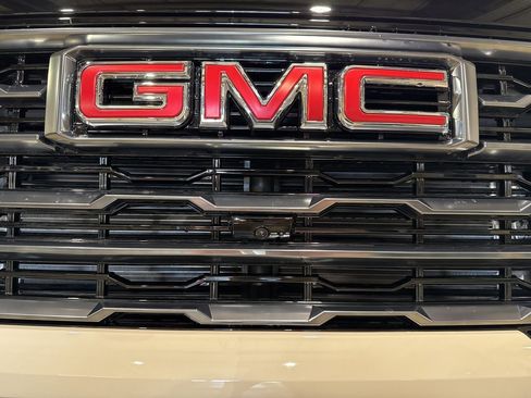 New 2026 GMC Sierra 2500 AT4 w/ AT4 Premium Plus Package image 12
