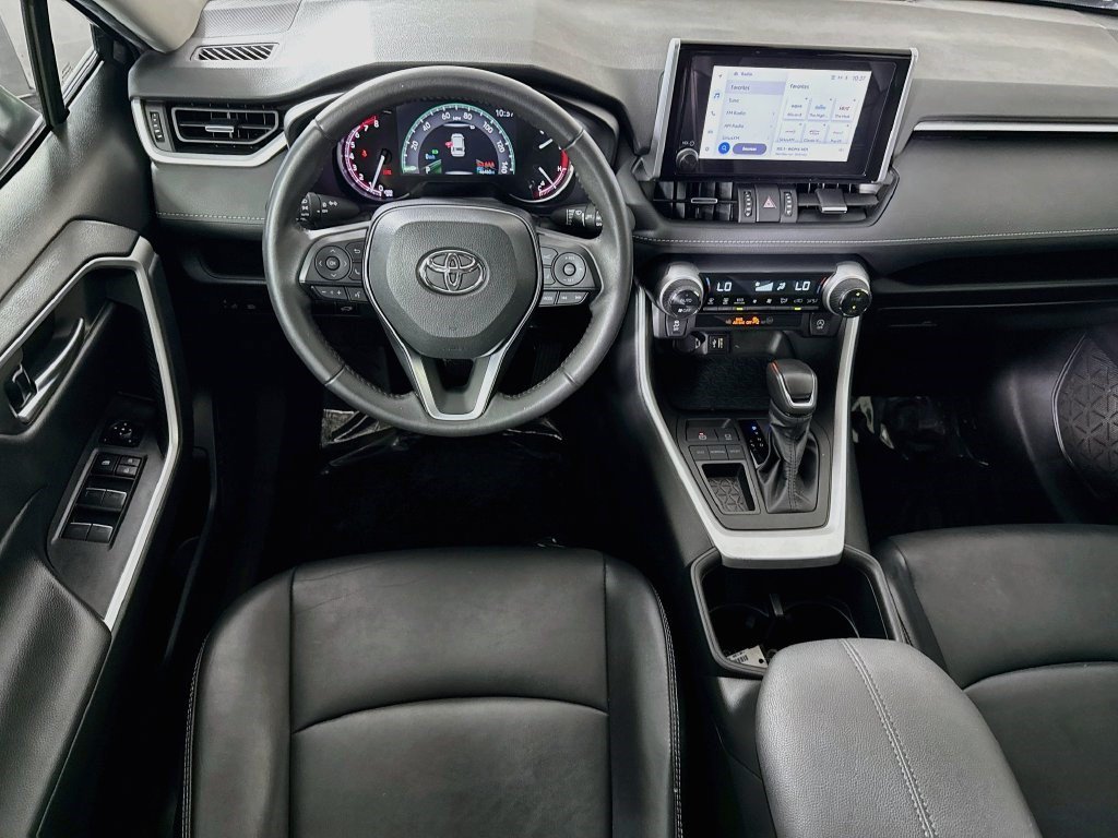 Used 2023 Toyota RAV4 XLE Premium FWD image 16