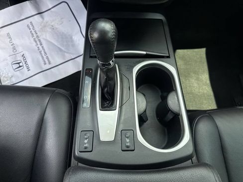 Used 2017 Acura RDX w/ AcuraWatch Plus Package FWD image 21