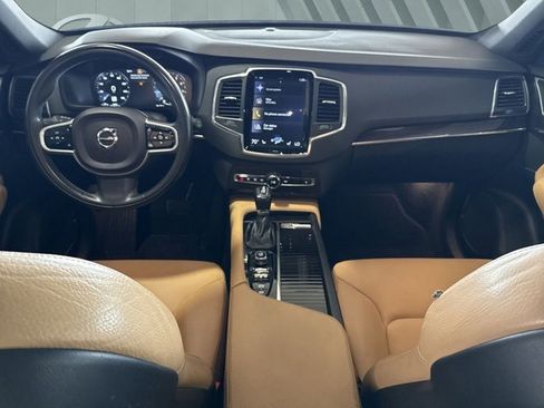 Used 2019 Volvo XC90 T6 Momentum w/ Protection Package Premier image 13