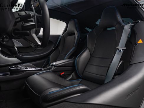 Used 2023 McLaren GT image 21