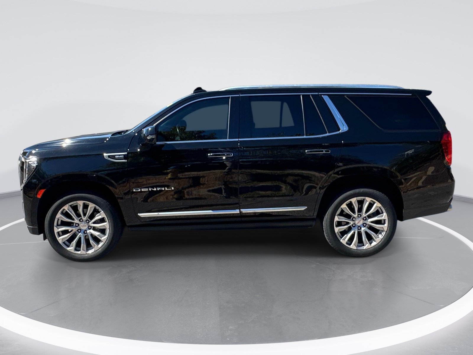 Used 2022 GMC Yukon Denali AWD/4WD image 5