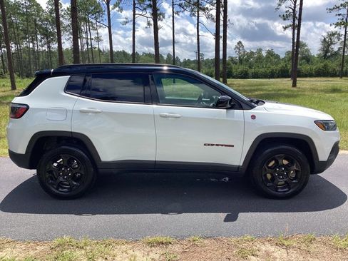 Used 2023 Jeep Compass Trailhawk image 7