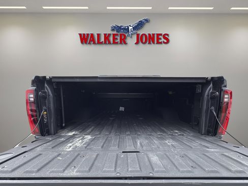 Used 2024 GMC Sierra 2500 Denali w/ Denali Reserve Package image 16