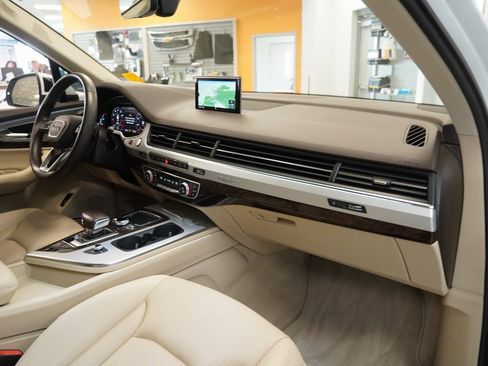 Used 2019 Audi Q7 2.0T Premium Plus image 38