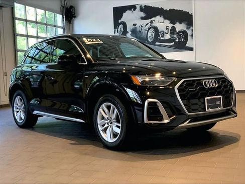 Used 2023 Audi Q5 2.0T Premium w/ Convenience Package AWD/4WD image 1