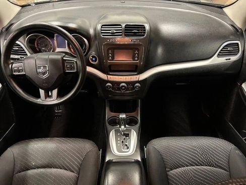 Used 2016 Dodge Journey SE w/ Flexible Seating Group image 15