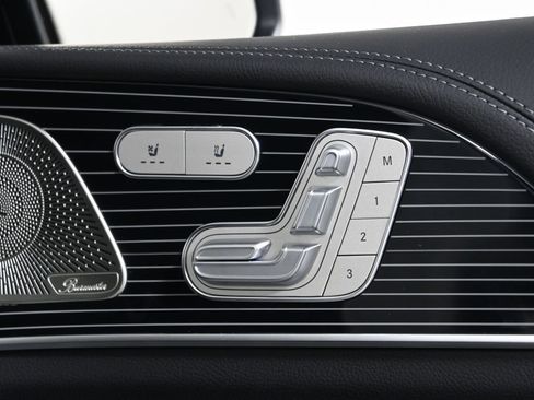 New 2026 Mercedes-Benz GLS 450 4MATIC image 23