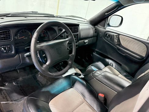Used 2000 Dodge Durango 4WD image 19