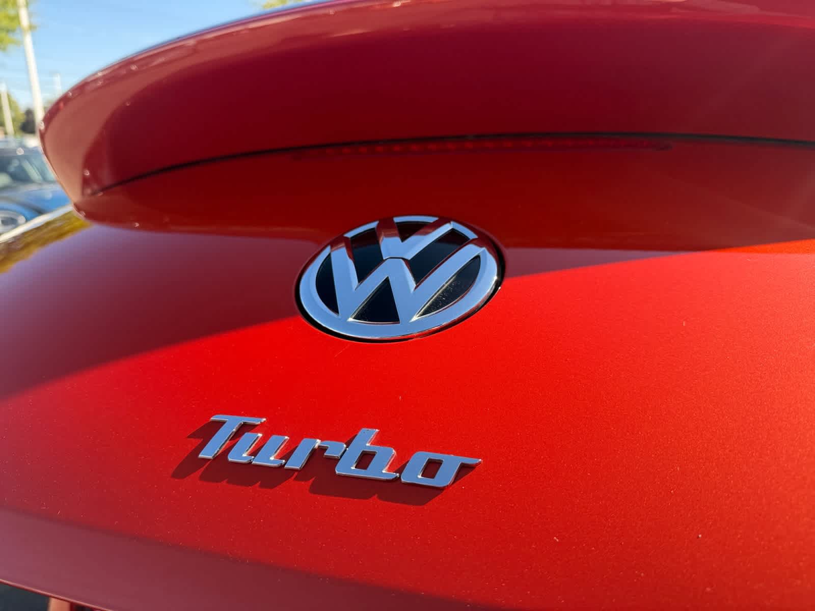 Used 2019 Volkswagen Beetle 2.0T S FWD image 27