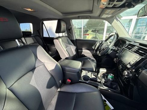 Used 2020 Toyota 4Runner TRD Off-Road Premium w/ Moonroof Package AWD/4WD image 14