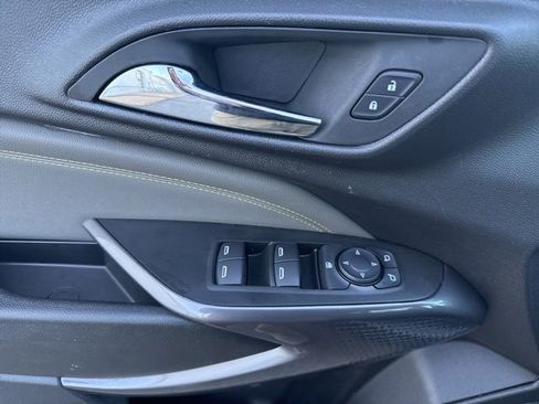 Used 2025 Chevrolet Trax ACTIV w/ Driver Confidence Package image 26