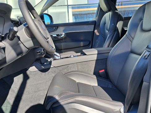 New 2026 Volvo XC90 T8 Ultra image 6