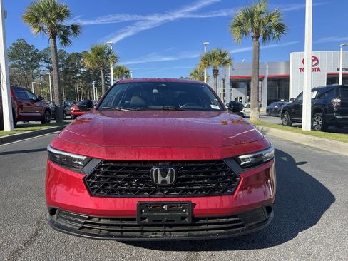 Used 2023 Honda Accord Sport image 3