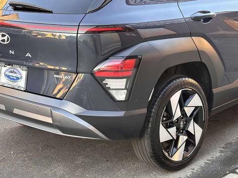 Used 2024 Hyundai Kona Limited AWD/4WD image 14