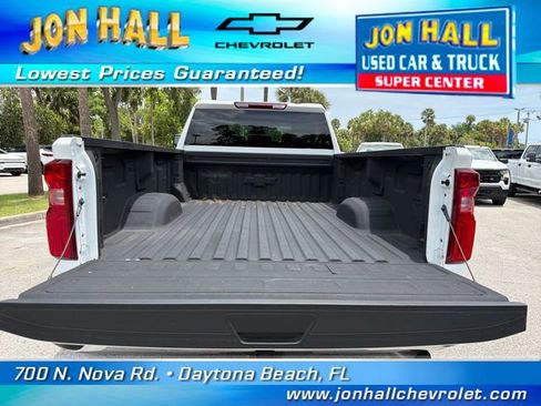 Used 2025 Chevrolet Silverado 3500 LTZ w/ LTZ Convenience Package AWD/4WD image 12
